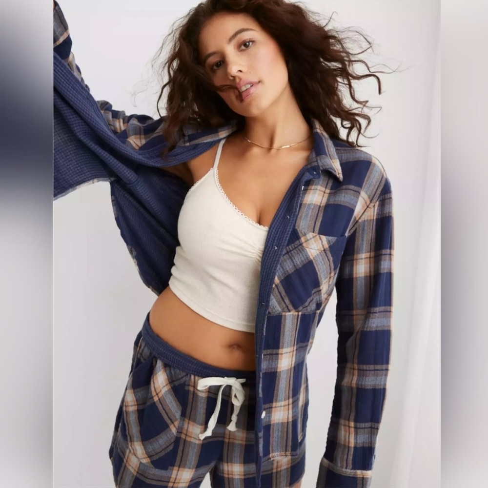 Aerie softspun blue plaid shirt small